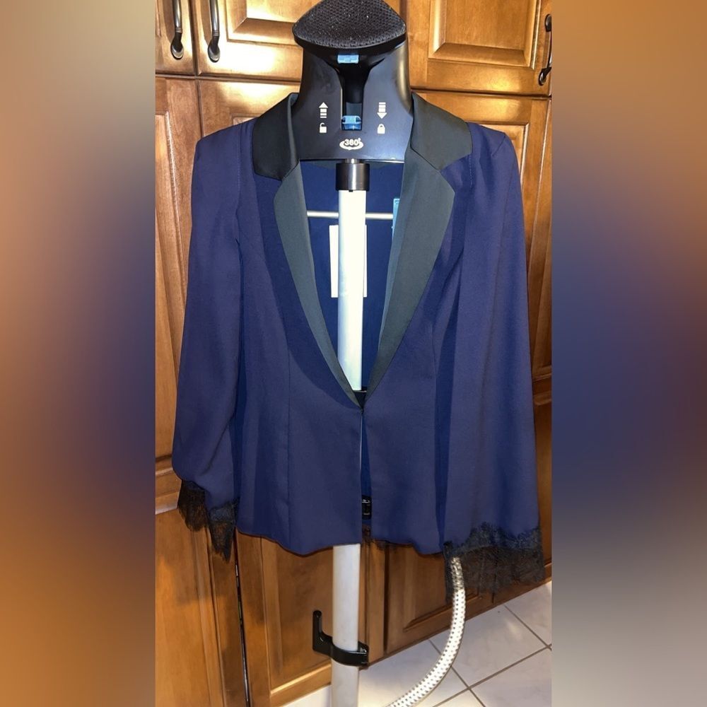 NWT - LAVISH ALICE Navy Tuxedo Blue Cape Blazer with Satin Lapel - Slit Sleeve